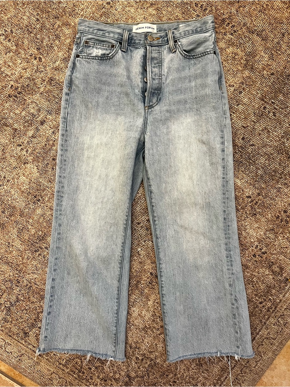 Aritzia Denim Forum Farrah High Rise Wide Leg Faded Light Blue Jeans 29